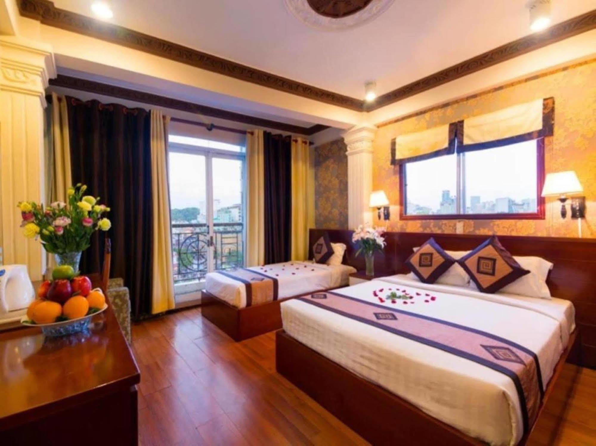 Cosmo Square Hotel Ho Či Minovo Město Exteriér fotografie